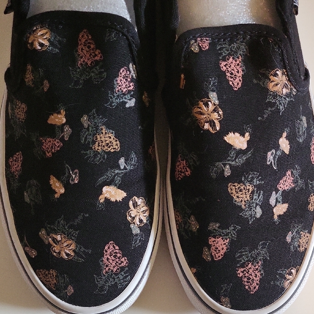 Vans Black and Pink Wine Grapes On Black Canvas Slip-On Sneakers - Picture 2 of 8